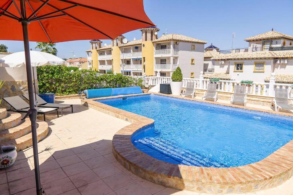 Casa Lilly-Rose, A Beautiful 3 Bedroom Detached Villa A Short Walk To The Villamartin Plaza & Golf Course Экстерьер фото